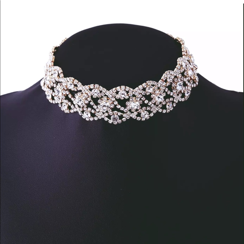 Crystal Flower Choker